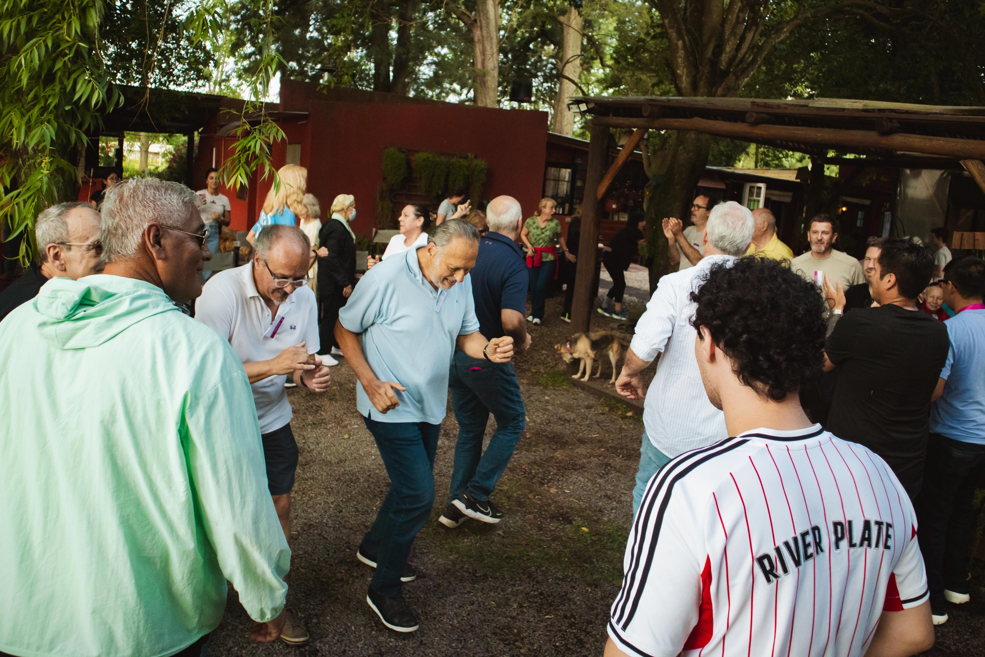 Caminar media hora por día puede reducir el riesgo de infarto en más de un 20%